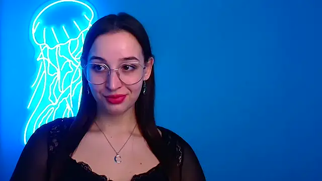 Snapshot of Jessie_Kisss chatting on 8, 3, 2025 Jessie Kisss online show from 8, 3, 2025