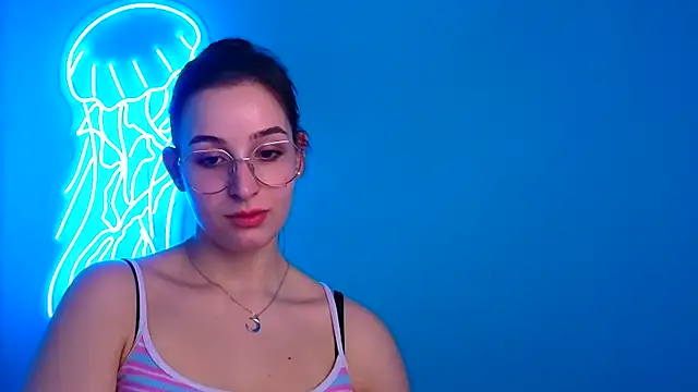 Snapshot of Jessie_Kisss chatting on 5, 3, 2025 Jessie Kisss online show from 5, 3, 2025