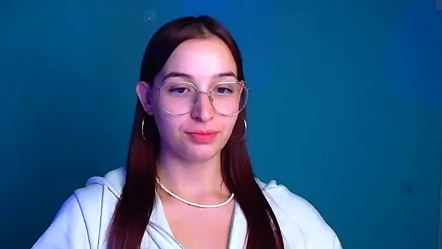 Snapshot of Jessie_Kisss chatting on 8, 10, 2025 Jessie Kisss online show from 8, 10, 2025