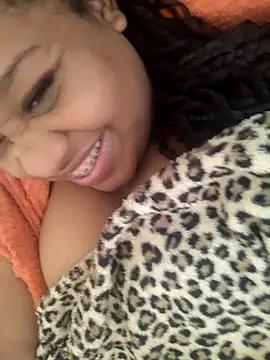 vic pretynhaa online show from 10, 3, 2026