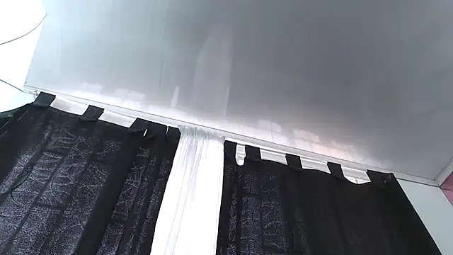 Kitten Hot  online show from 26, 11, 2025