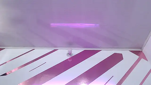 Kitten Hot  online show from 28, 2, 2026