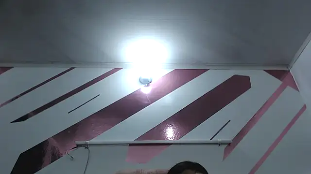 Kitten Hot  online show from 1, 12, 2025