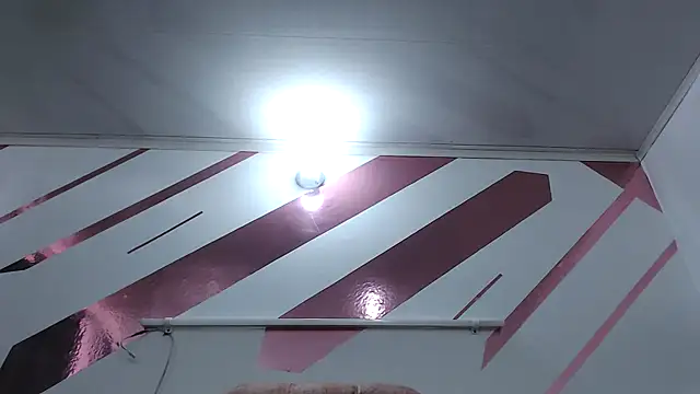 Kitten Hot  online show from 28, 11, 2025