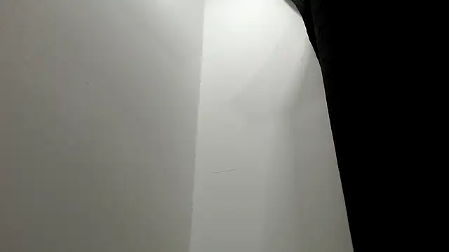 Kitten Hot  online show from 5, 12, 2025