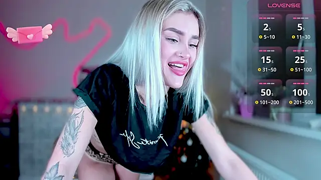  Ravenaa online show from 12, 12, 2024