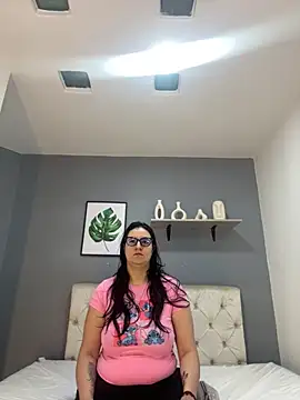 Soe Lara online show from 29, 11, 2025