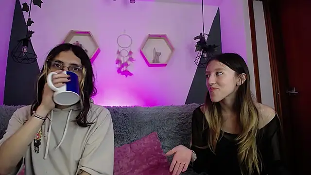 BRIAR AND BLAIR online show from 10, 2, 2025