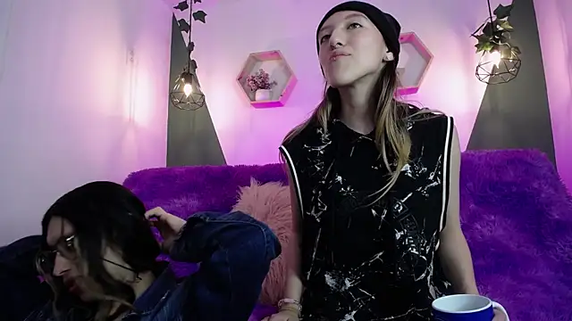 BRIAR AND BLAIR online show from 3, 2, 2025