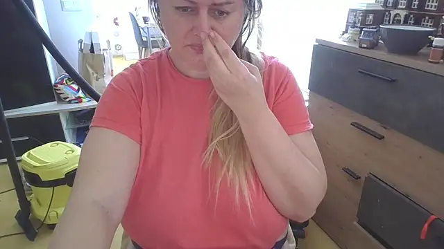 Snapshot of Meliss_Official9 chatting on 2, 5, 2026 Meliss Official9 online show from 2, 5, 2026