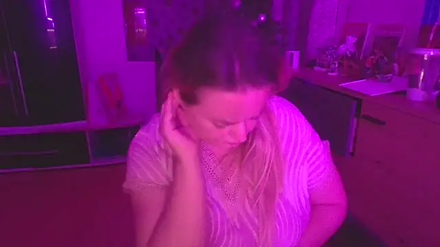 Meliss Official9 online show from 16, 12, 2025