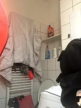 Meliss Official9 online show from 24, 11, 2025