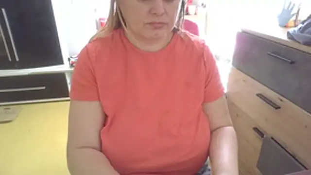 Meliss Official9 online show from 9, 4, 2026