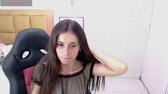 Snapshot of MAGNOLEROY chatting on 11, 2, 2025 MAGNOLEROY online show from 11, 2, 2025