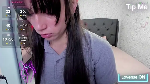 Snapshot of MAGNOLEROY chatting on 29, 10, 2025 MAGNOLEROY online show from 29, 10, 2025