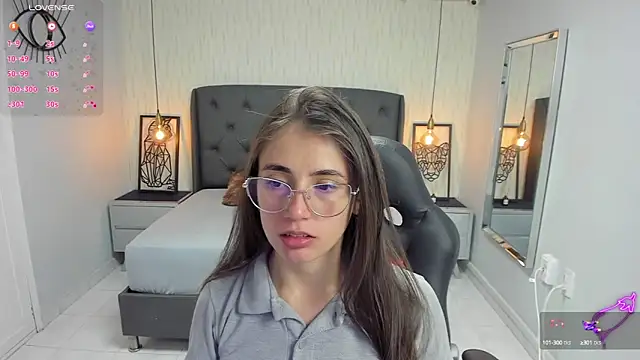 Snapshot of MAGNOLEROY chatting on 23, 9, 2025 MAGNOLEROY online show from 23, 9, 2025