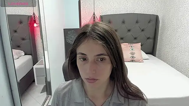 Snapshot of MAGNOLEROY chatting on 26, 9, 2025 MAGNOLEROY online show from 26, 9, 2025