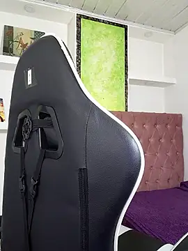 Catalehia Milk online show from 7, 1, 2026