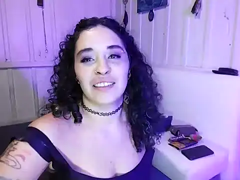 Snapshot of Rosaselvagem chatting on 25, 12, 2024 Rosaselvagem online show from 25, 12, 2024