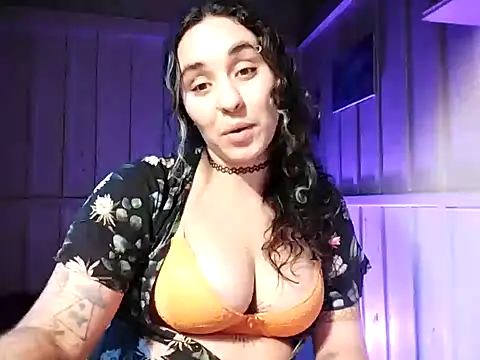 Snapshot of Rosaselvagem chatting on 2, 12, 2024 Rosaselvagem online show from 2, 12, 2024