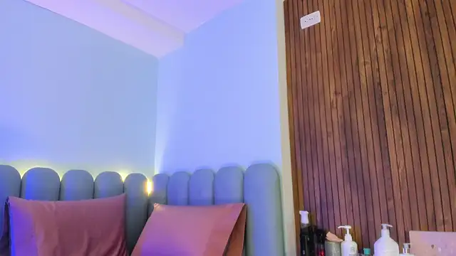 curvy rousi online show from 22, 2, 2026