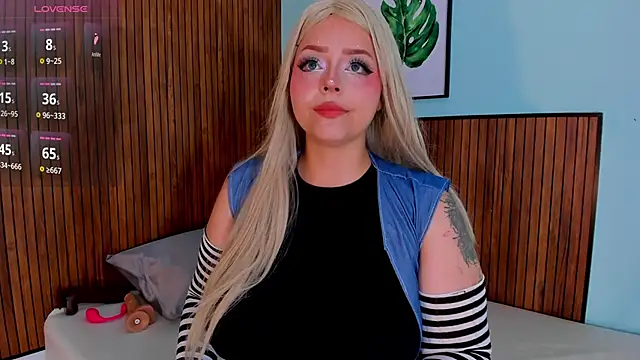 curvy rousi online show from 31, 10, 2025