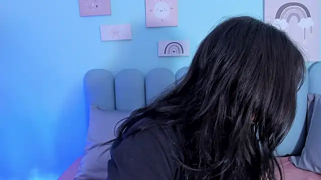 curvy rousi online show from 4, 10, 2025