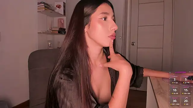 Snapshot of danna_davis18 chatting on 21, 7, 2026 danna davis18 online show from 21, 7, 2026