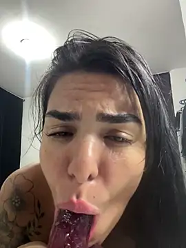 Snapshot of MARYADSUARD chatting on 5, 10, 2025 MARYADSUARD online show from 5, 10, 2025