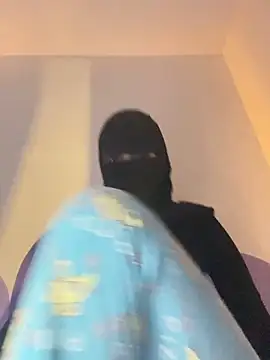 Snapshot of MARYADSUARD chatting on 29, 11, 2025 MARYADSUARD online show from 29, 11, 2025