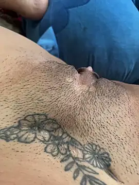 Snapshot of MARYADSUARD chatting on 26, 10, 2025 MARYADSUARD online show from 26, 10, 2025