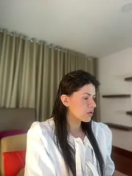 Snapshot of Alice_Biel chatting on 29, 5, 2026 Alice Biel online show from 29, 5, 2026
