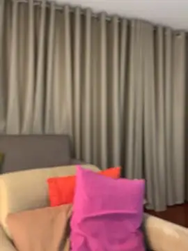 Snapshot of Alice_Biel chatting on 19, 5, 2026 Alice Biel online show from 19, 5, 2026