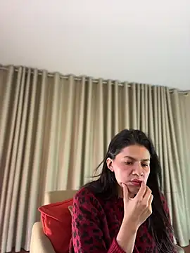Snapshot of Alice_Biel chatting on 20, 6, 2026 Alice Biel online show from 20, 6, 2026