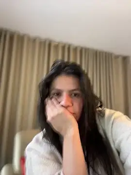 Snapshot of Alice_Biel chatting on 18, 6, 2026 Alice Biel online show from 18, 6, 2026