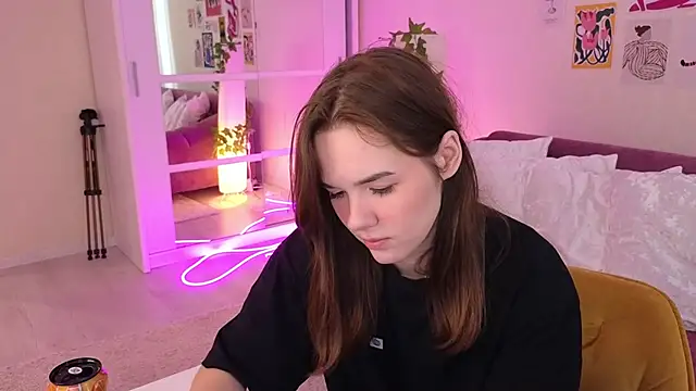 LindaRobertz online show from 21, 3, 2025
