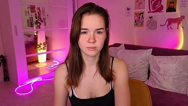 LindaRobertz online show from 28, 2, 2025