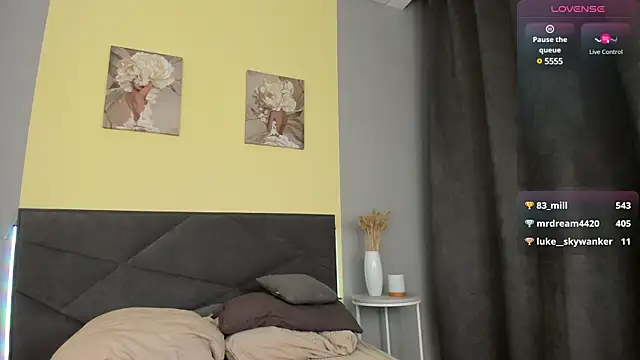 Liza Mills online show from 2, 3, 2025