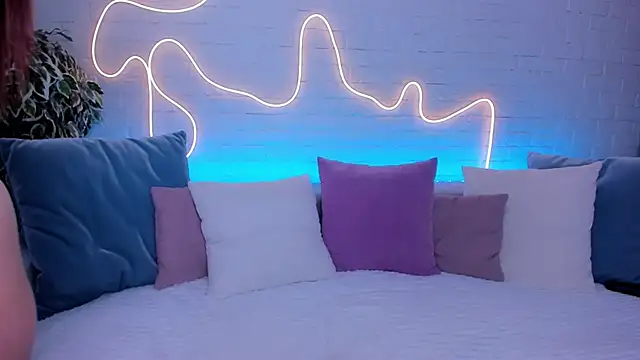 rossy babe  online show from 10, 10, 2025