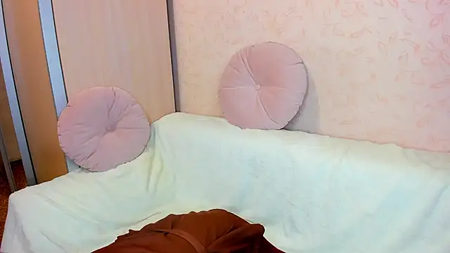 Snapshot of MelodyOfLovee chatting on 30, 9, 2025 MelodyOfLovee online show from 30, 9, 2025