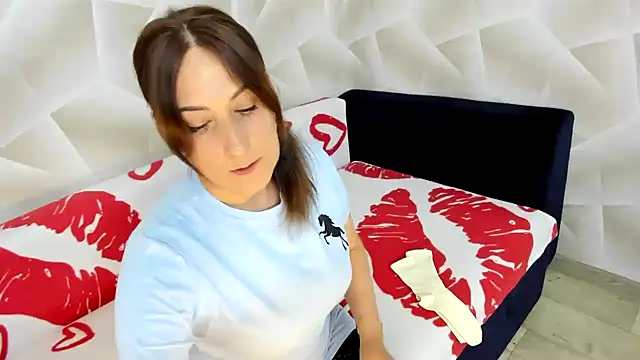 Sweet Lanaaaaa online show from 23, 4, 2026