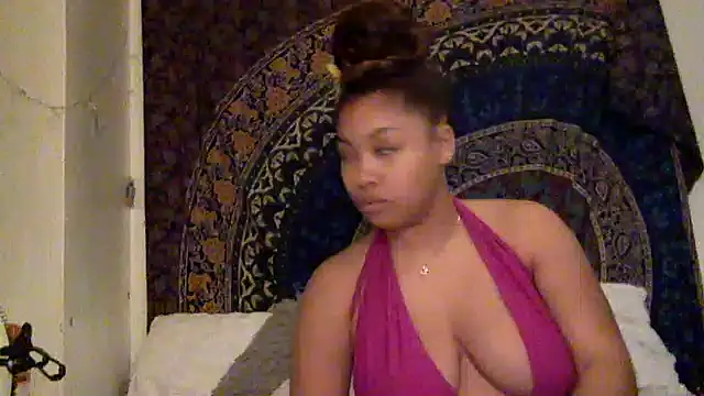 caramelangelxo online show from 16, 3, 2025