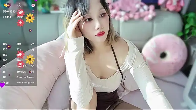 Xiaoyu-G online show from 27, 11, 2025