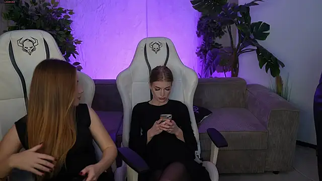 Stacy054 online show from 11, 11, 2025