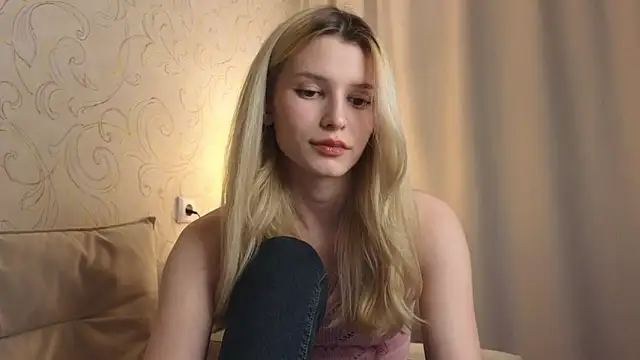 elsa limerence online show from 23, 4, 2026