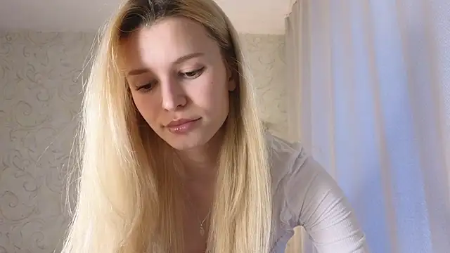 Snapshot of elsa_limerence chatting on 25, 3, 2026 elsa limerence online show from 25, 3, 2026