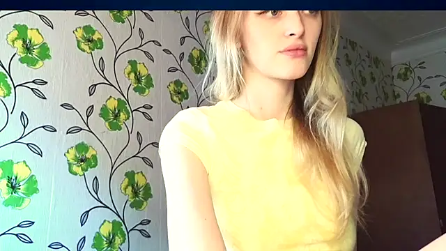 Snapshot of Evvie_Summn1 chatting on 23, 5, 2026 Evvie Summn1 online show from 23, 5, 2026