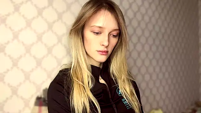 Evvie Summn1 online show from 27, 2, 2026