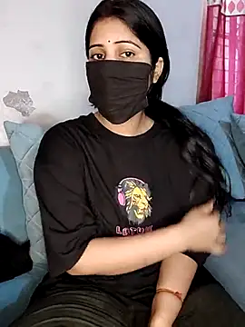 Kritika Hotty online show from 4, 3, 2025