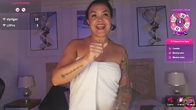 Snapshot of lyn_adamns chatting on 6, 3, 2025 lyn adamns online show from 6, 3, 2025